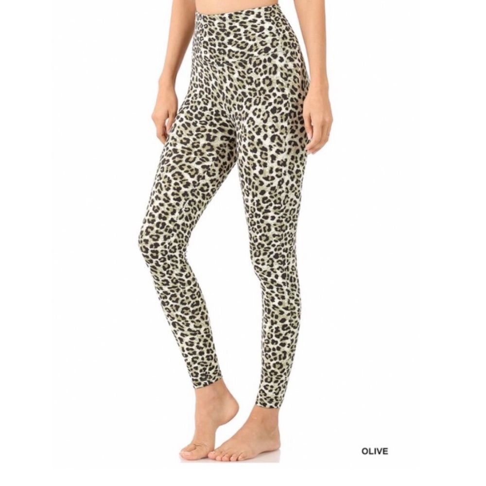 Womens Super Soft Leopard Print Leggings Size Medium and Large